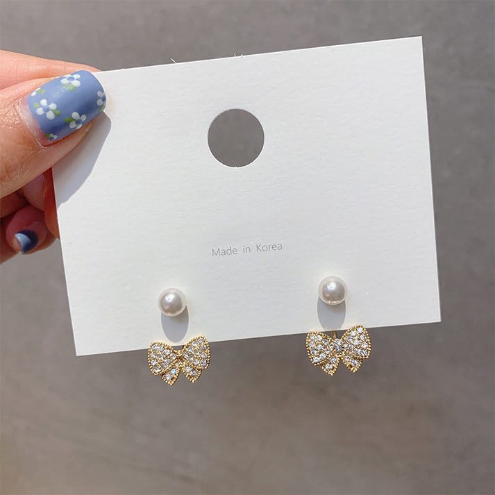 Blinky Bow Pearl - Earring
