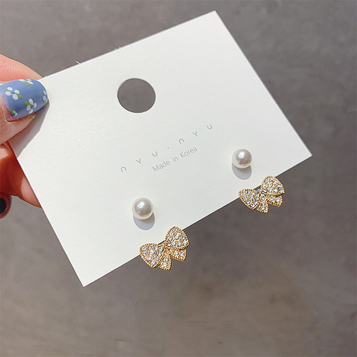 Blinky Bow Pearl - Earring